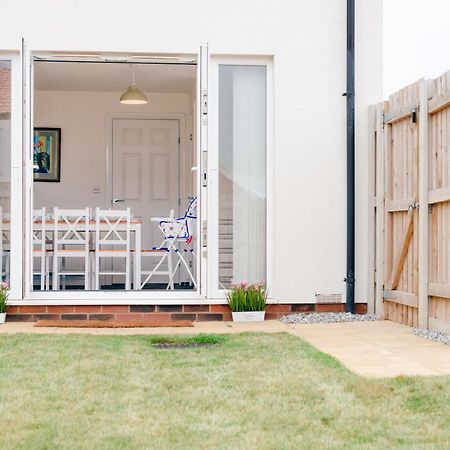 Oakley - Large, Elegant, Dog Friendly & Parking Villa Whitby Eksteriør billede