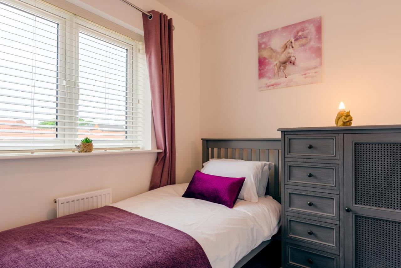 Oakley - Large, Elegant, Dog Friendly & Parking Villa Whitby Eksteriør billede