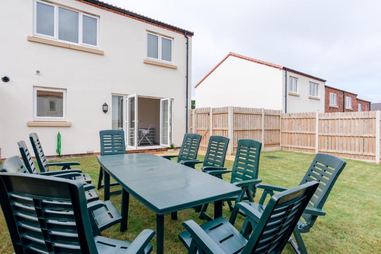 Oakley - Large, Elegant, Dog Friendly & Parking Villa Whitby Eksteriør billede